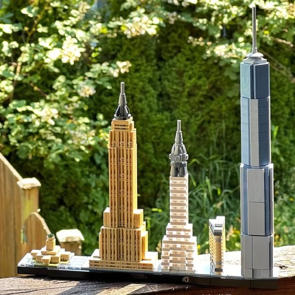 Goodsright Decor Creative Skyline Collectible Model Brick, New York City Trade Center Landmark Building Block Toys, Gifts, Home Decor