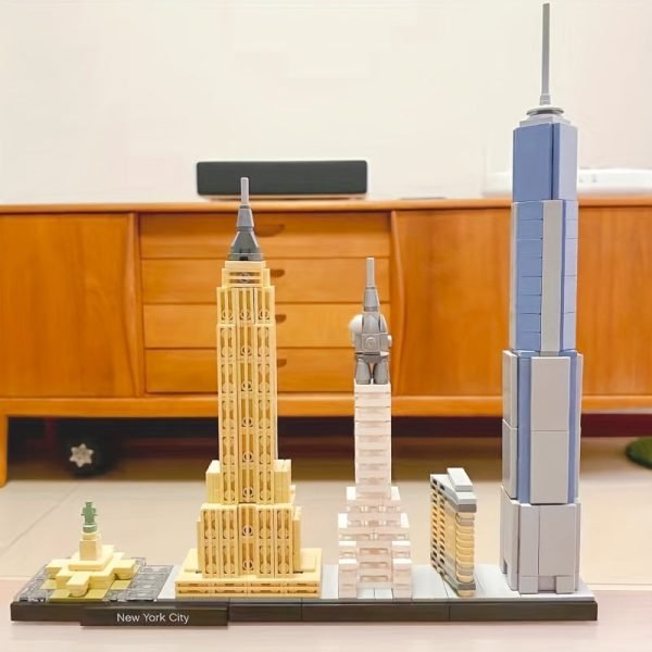 Goodsright Decor Creative Skyline Collectible Model Brick, New York City Trade Center Landmark Building Block Toys, Gifts, Home Decor
