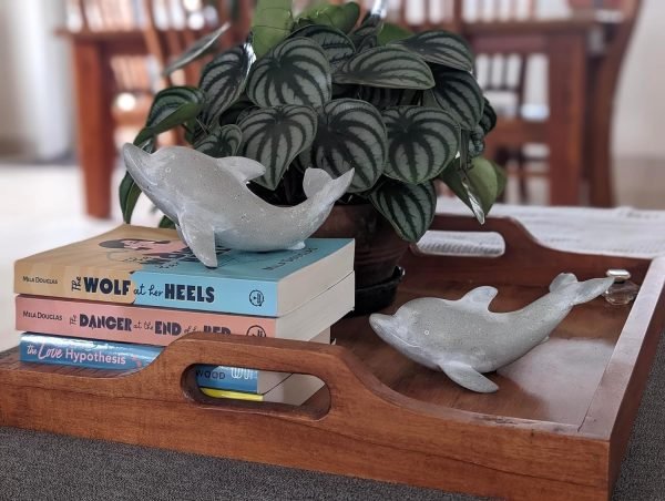 Goodsright Decor Coastal Dolphin Sculptures - Handcrafted Resin Figurine Statues for Bookshelf, Small Decorative Gray Dolphins, Boxed Set of 2 (7.5L & 6.5L inches)