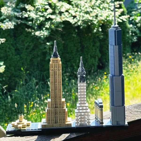 Goodsright Decor Creative Skyline Collectible Model Brick, New York City Trade Center Landmark Building Block Toys, Gifts, Home Decor