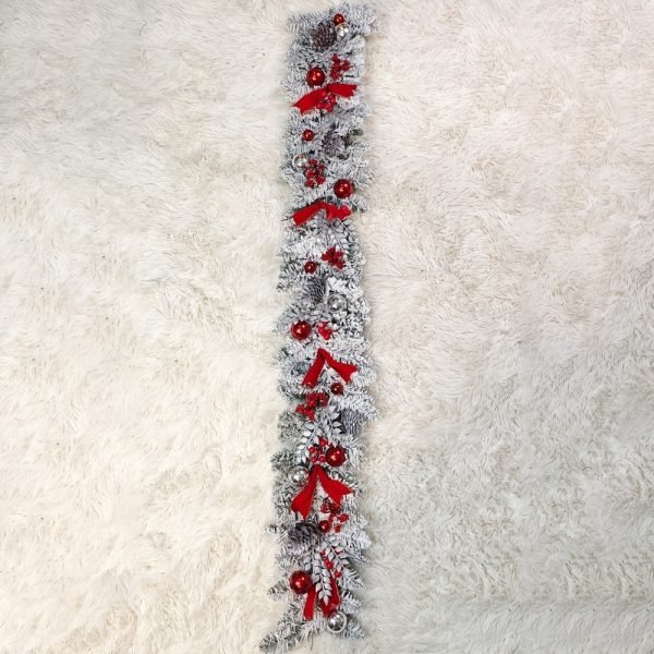 95cc9cd222dd5b4196baa710651e5a77-1 Goodsright Decor 1pc Glamorous Christmas Flocking Wreath - Door Hanging Decoration with Rattan Reverse Hanging Tree Design, Festive Holiday Decor, No Feathers, Ideal for Indoor and Outdoor Use
